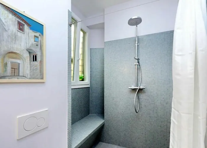 Apartment Carlo Alberto By Halldis Rome