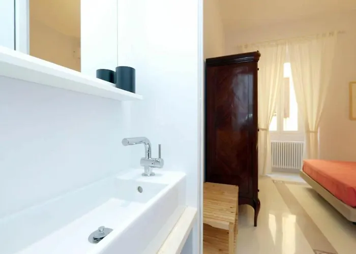 Apartment Carlo Alberto By Halldis Rome